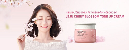 Kem dưỡng ẩm dạng gel Innisfree Jeju Cherry Blossom cho da ẩm mịn tự nhiên