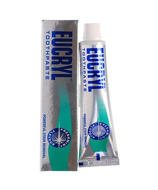 kem-danh-trang-rang-eucryl-toothpaste-giup-rang-trang-sang-nhanh-chong